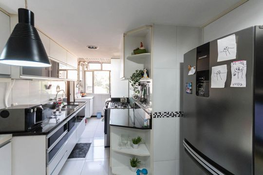Cozinha de apartamento para alugar com 3 quartos, 112m² em Grajaú, Rio de Janeiro