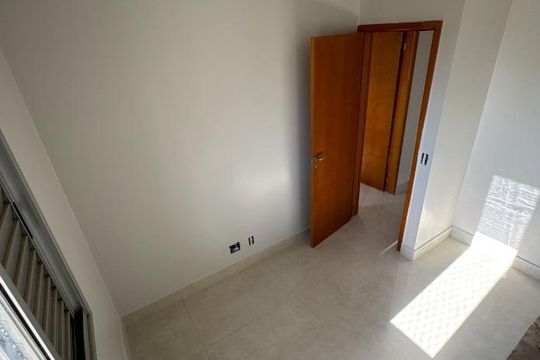 Quarto de apartamento para alugar com 3 quartos, 78m² em Jardim Planalto, Goiânia