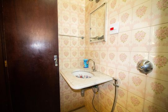Banheiro da Suite de casa à venda com 3 quartos, 300m² em Monsenhor Messias, Belo Horizonte
