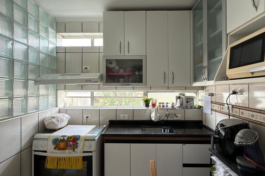 Cozinha de apartamento à venda com 2 quartos, 62m² em Vila Duzzi, São Bernardo do Campo