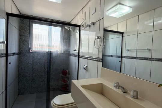 Banheiro Social de apartamento à venda com 2 quartos, 62m² em Vila Duzzi, São Bernardo do Campo