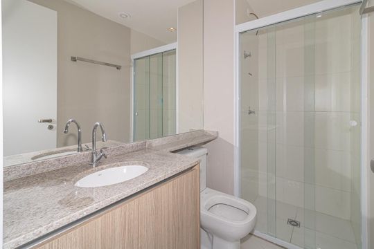 Banheiro de apartamento para alugar com 1 quarto, 40m² em Vila Nova Conceição, São Paulo
