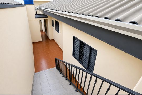 Área externa de casa à venda com 2 quartos, 200m² em Vila Lucinda, Santo André