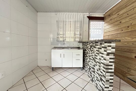 Cozinha  de casa para alugar com 3 quartos, 70m² em Córrego Grande, Florianópolis