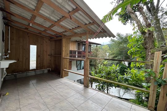 Área de Serviço de casa para alugar com 3 quartos, 70m² em Córrego Grande, Florianópolis
