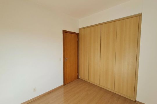 Quarto de apartamento para alugar com 2 quartos, 80m² em Vila Barragem Santa Lucia, Belo Horizonte