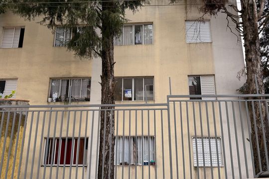 Fachada do Prédio de apartamento à venda com 2 quartos, 39m² em Vila Carmosina, São Paulo