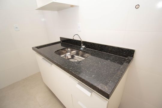 Cozinha de apartamento para alugar com 2 quartos, 34m² em Vila Bancaria Munhoz, São Paulo