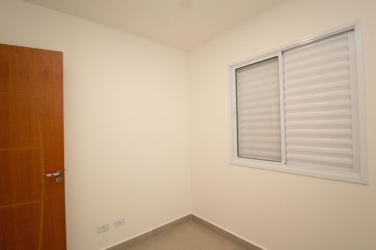 Quarto 1 de apartamento para alugar com 2 quartos, 34m² em Vila Bancaria Munhoz, São Paulo