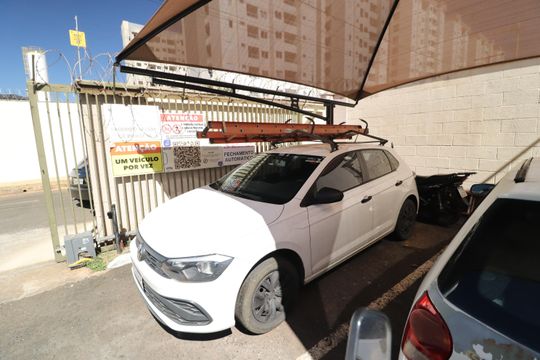 Garagem de apartamento para alugar com 2 quartos, 57m² em Morumbi, Uberlândia