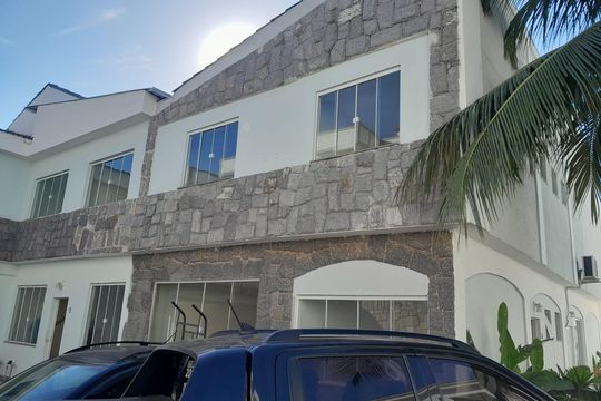 Fachada de casa de condomínio à venda com 2 quartos, 80m² em Tanque, Rio de Janeiro