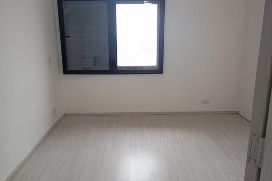 Quarto de apartamento à venda com 1 quarto, 54m² em Vila Andrade, São Paulo