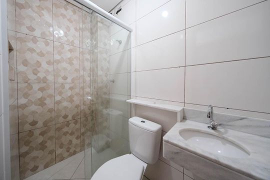 Banheiro de apartamento para alugar com 2 quartos, 40m² em Jardim Lisboa, São Paulo