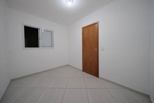 Quarto 2 de apartamento para alugar com 2 quartos, 40m² em Jardim Lisboa, São Paulo