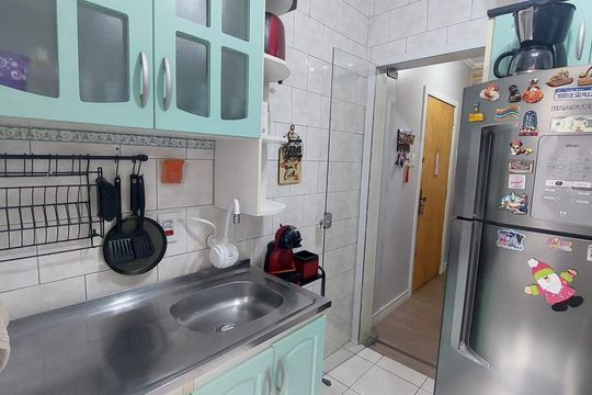Cozinha de apartamento à venda com 1 quarto, 46m² em Santana, Porto Alegre