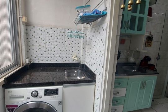 Área de serviço de apartamento à venda com 1 quarto, 46m² em Santana, Porto Alegre