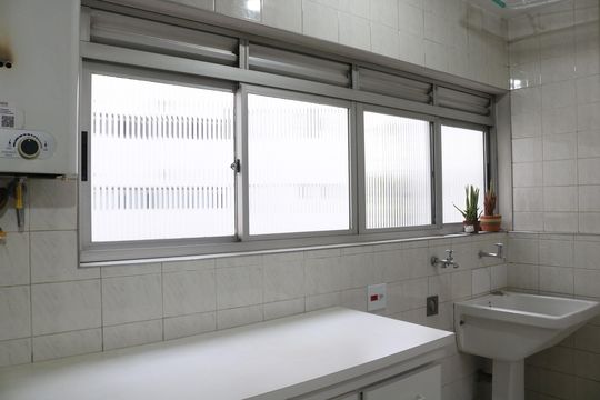 Área de Serviço de apartamento para alugar com 4 quartos, 99m² em Lapa, São Paulo