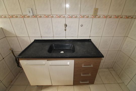 Cozinha de apartamento para alugar com 2 quartos, 50m² em Bosque dos Eucaliptos, São José dos Campos