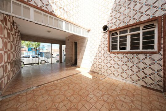 Área externa de casa para alugar com 3 quartos, 172m² em Vila Ré, São Paulo