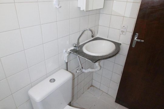 Banheiro de apartamento para alugar com 2 quartos, 53m² em Jardim Satélite, São José dos Campos