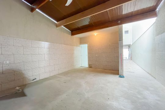 Varanda de casa à venda com 3 quartos, 160m² em Conceição, Osasco