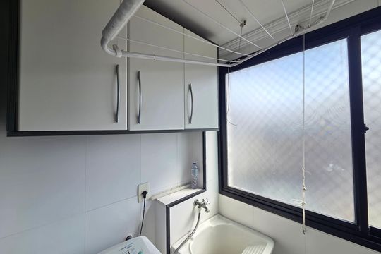 Área de Serviço de apartamento para alugar com 2 quartos, 90m² em Guilhermina, Praia Grande