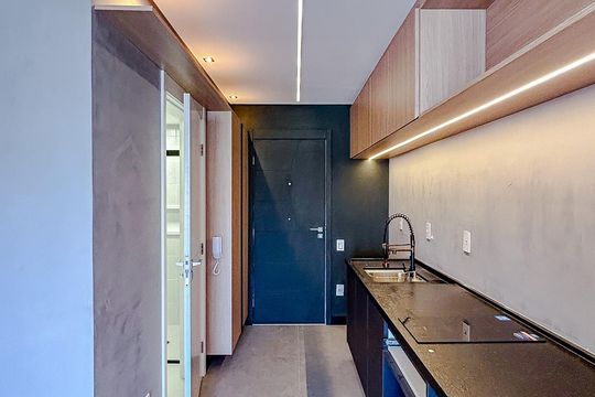 Cozinha de kitnet/studio à venda com 1 quarto, 28m² em Chácara Seis de Outubro, São Paulo