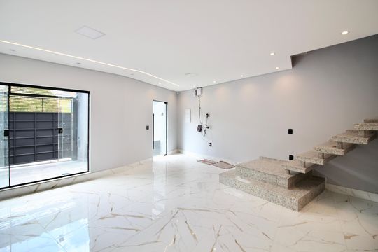 Sala de casa à venda com 3 quartos, 120m² em Jardim Santa Maria, São Paulo