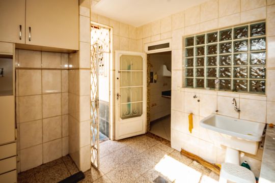 Casa para alugar com 3 quartos, 180m² em Etelvina Carneiro, Belo Horizonte