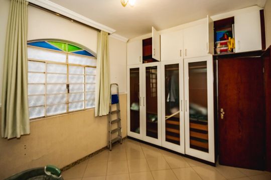 Casa para alugar com 3 quartos, 180m² em Etelvina Carneiro, Belo Horizonte