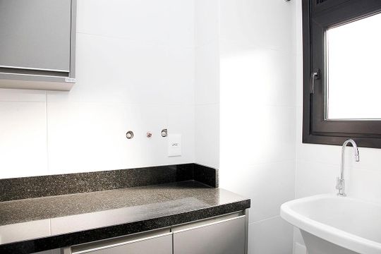 Cozinha + Área de Serviço de kitnet/studio à venda com 1 quarto, 76m² em Santana, Porto Alegre