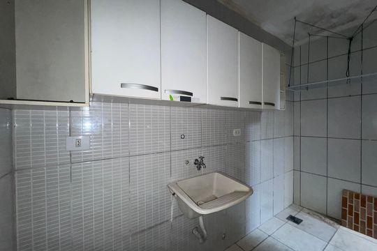 Área de Serviço de casa para alugar com 2 quartos, 1109m² em Santa Maria, Osasco
