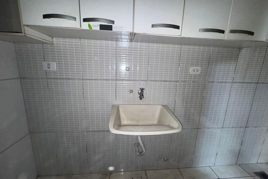 Área de Serviço de casa para alugar com 2 quartos, 1109m² em Santa Maria, Osasco