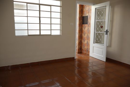 Sala de casa para alugar com 1 quarto, 50m² em Vila Ema, São Paulo