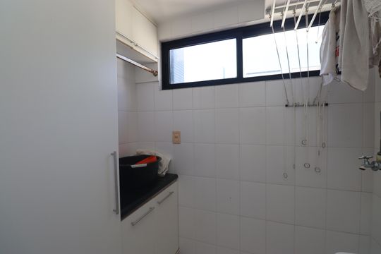 Área de Serviço de apartamento para alugar com 4 quartos, 280m² em Jardim Armação, Salvador
