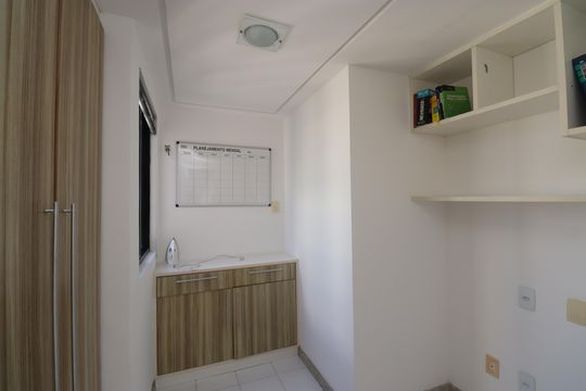 Home office  de apartamento para alugar com 4 quartos, 280m² em Jardim Armação, Salvador