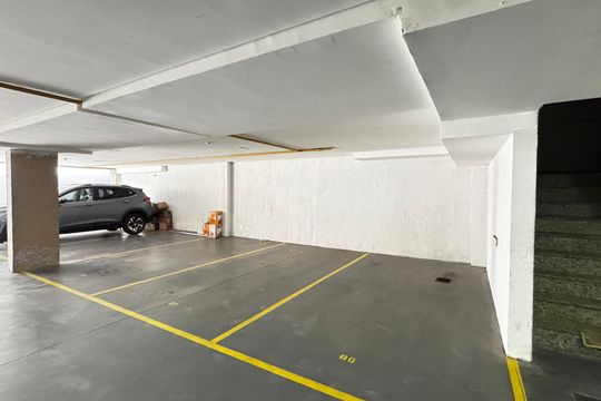 Garagem de apartamento para alugar com 2 quartos, 120m² em Vila Nossa Senhora das Vitorias, Mauá