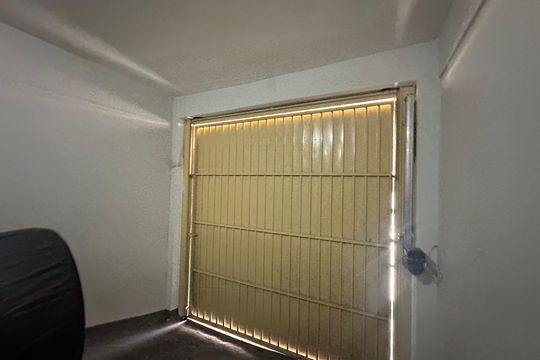 Garagem de casa à venda com 2 quartos, 150m² em Parque Viana, Barueri