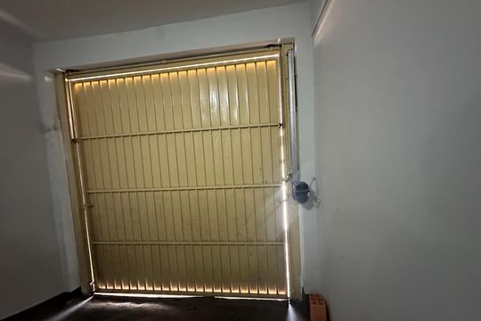 Garagem de casa à venda com 2 quartos, 150m² em Parque Viana, Barueri