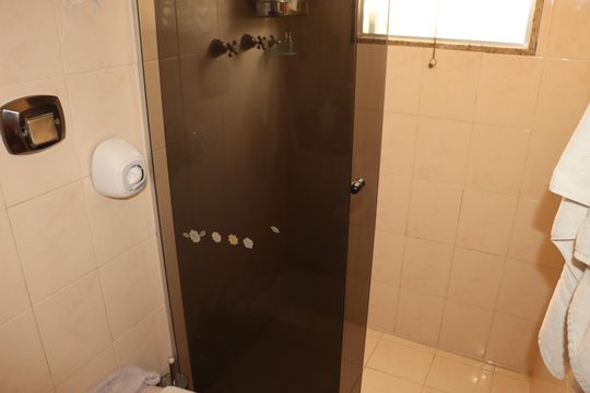 Casa à venda com 4 quartos, 220m² em Jardim Nove de Julho, São Paulo