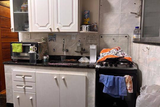 Cozinha de apartamento à venda com 2 quartos, 68m² em Copacabana, Rio de Janeiro