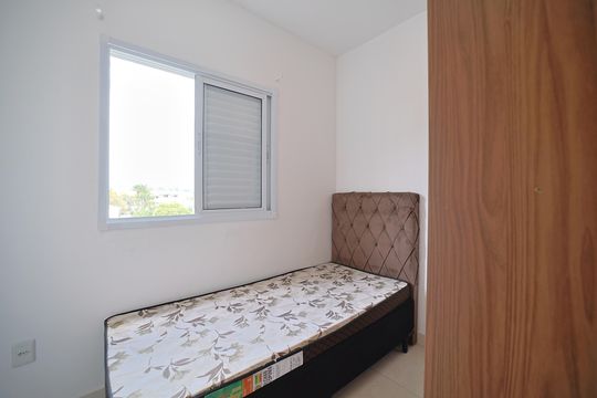 Quarto 2 de apartamento para alugar com 2 quartos, 40m² em Jardim Arize, São Paulo