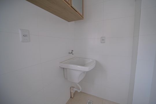 Cozinha e Área de Serviço de apartamento para alugar com 2 quartos, 40m² em Jardim Arize, São Paulo
