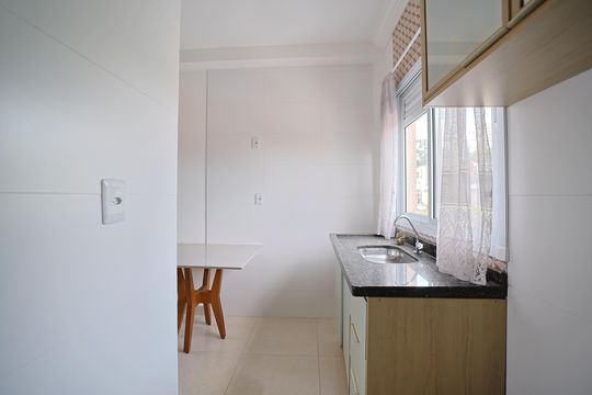 Cozinha e Área de Serviço de apartamento para alugar com 2 quartos, 40m² em Jardim Arize, São Paulo