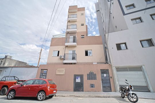 Fachada de apartamento para alugar com 2 quartos, 40m² em Jardim Arize, São Paulo