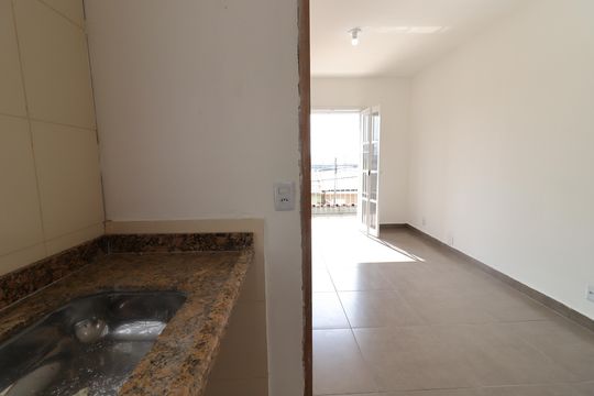 Cozinha de kitnet/studio para alugar com 1 quarto, 36m² em Jardim Maraba, São Paulo