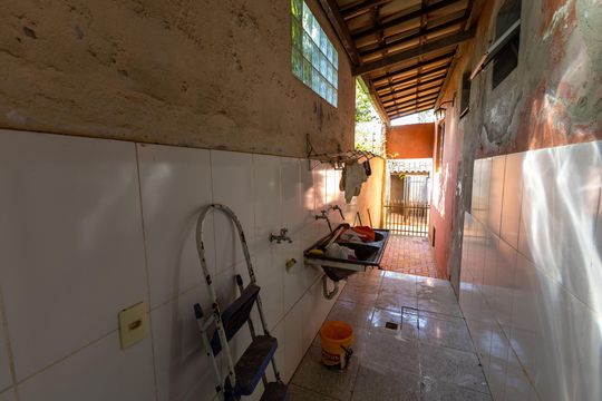 Área de Serviço de casa para alugar com 3 quartos, 290m² em Jardim Canada, Nova Lima