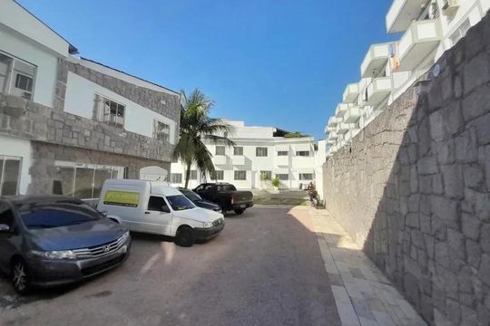 Garagem de casa de condomínio à venda com 2 quartos, 70m² em Tanque, Rio de Janeiro