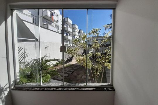 Vista de casa de condomínio à venda com 2 quartos, 70m² em Tanque, Rio de Janeiro