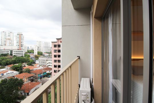 Varanda de kitnet/studio para alugar com 1 quarto, 24m² em Vila Nova Conceição, São Paulo
